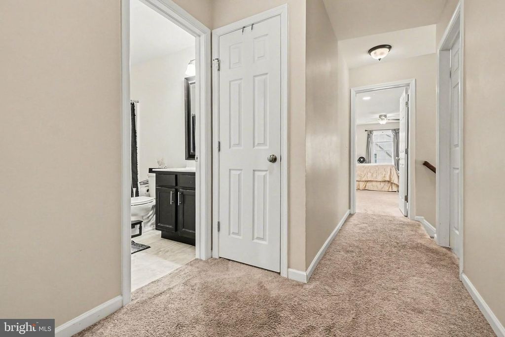 Image 21 of property listing at 4535 ELWILL DR, Harrisburg, PA 17112