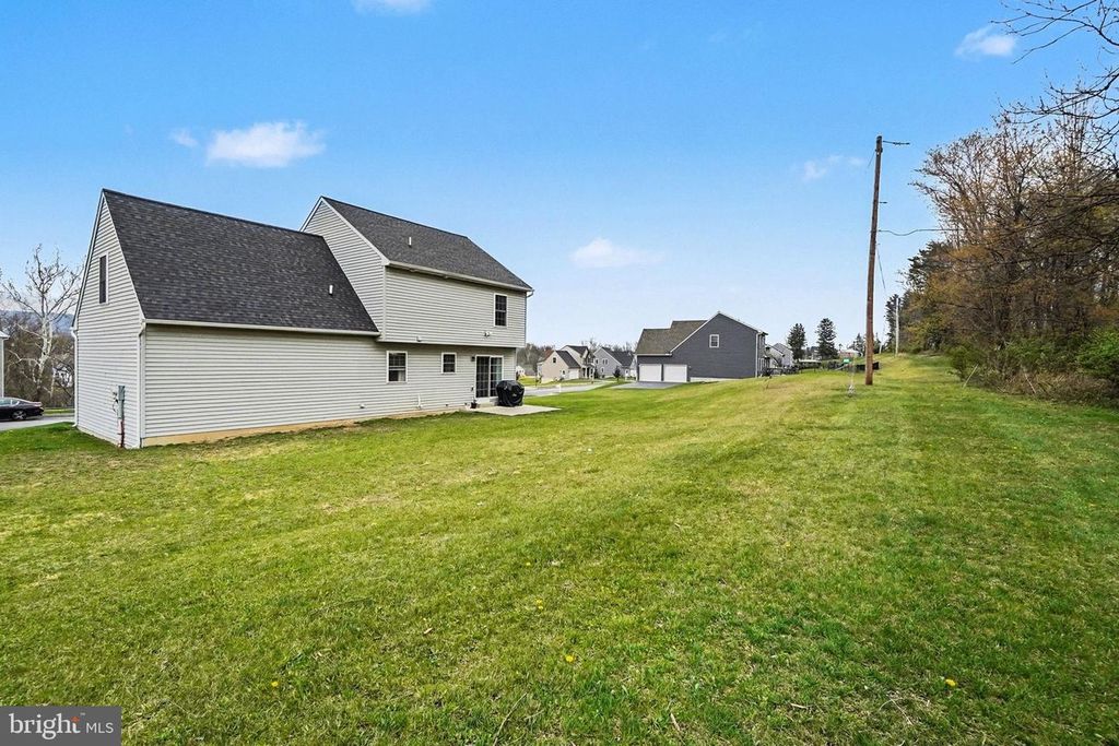 Image 28 of property listing at 4535 ELWILL DR, Harrisburg, PA 17112