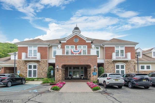 1116 Warrens Way, Wanaque Boro, NJ 07465