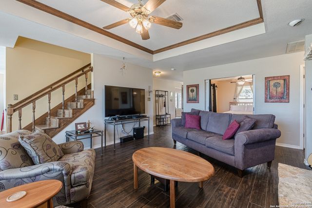 191 Campfire Circle, Fredericksburg, TX 78624