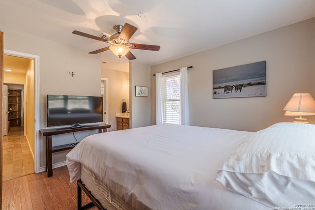 191 Campfire Circle, Fredericksburg, TX 78624