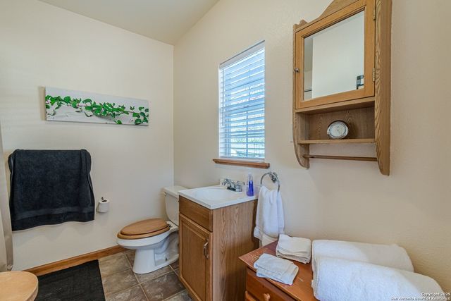 191 Campfire Circle, Fredericksburg, TX 78624