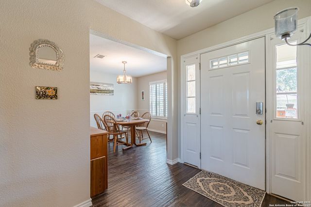 191 Campfire Circle, Fredericksburg, TX 78624
