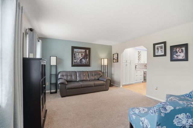 6023 Glennsbury Court, West Chester, OH 45069