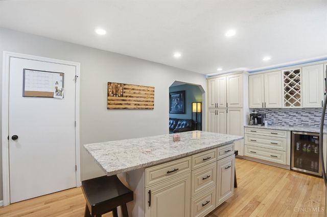 6023 Glennsbury Court, West Chester, OH 45069