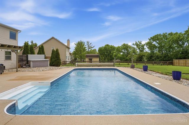 6023 Glennsbury Court, West Chester, OH 45069