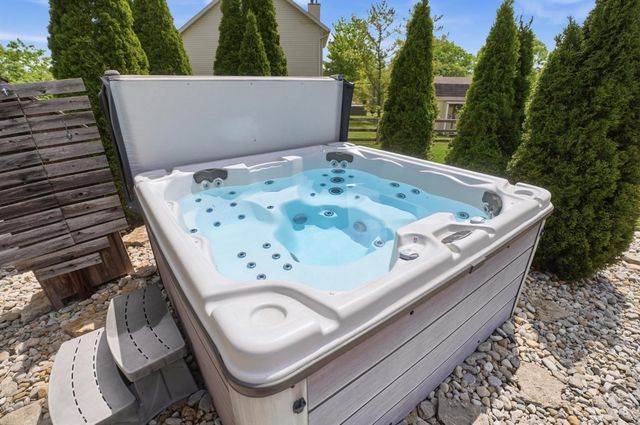 6023 Glennsbury Court, West Chester, OH 45069