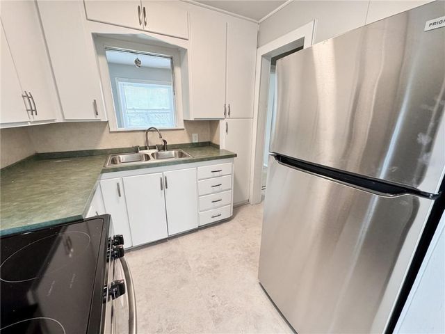 2310 S Hall Road, Independence, MO 64052