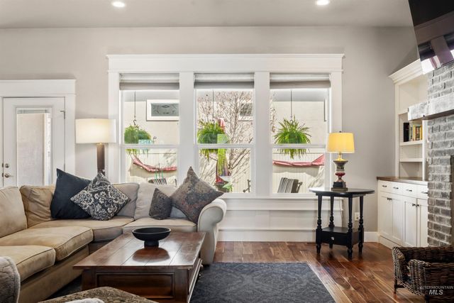 1360 N Bowknot Lake Way, Star, ID 83669