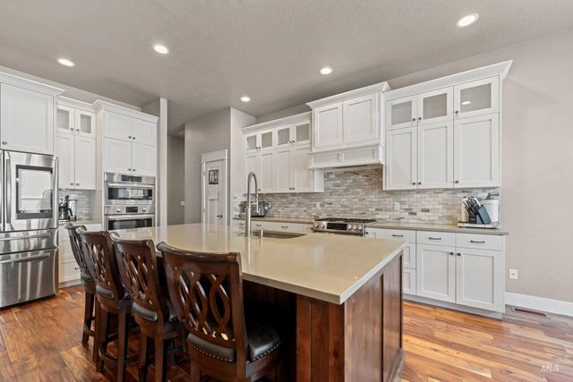 1360 N Bowknot Lake Way, Star, ID 83669