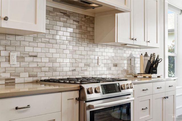 1360 N Bowknot Lake Way, Star, ID 83669