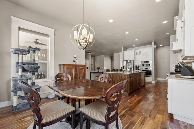 1360 N Bowknot Lake Way, Star, ID 83669