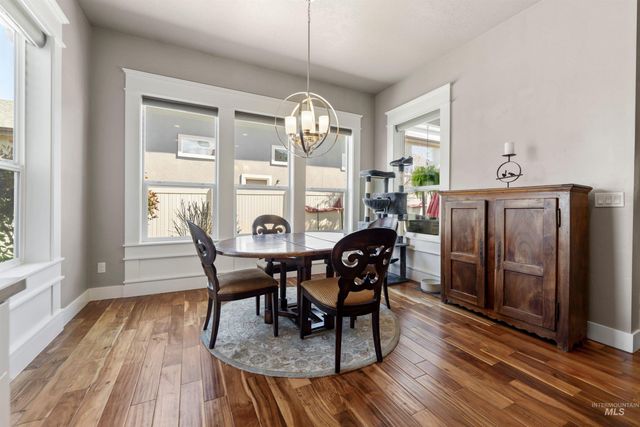 1360 N Bowknot Lake Way, Star, ID 83669