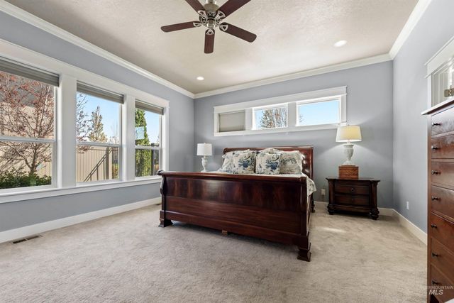 1360 N Bowknot Lake Way, Star, ID 83669