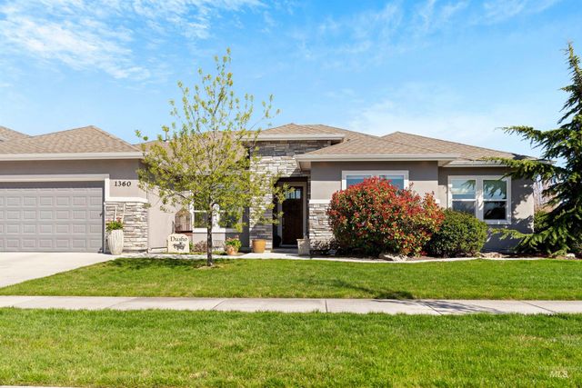 1360 N Bowknot Lake Way, Star, ID 83669