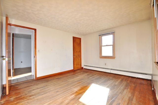18 Play Road, Enfield, CT 06082