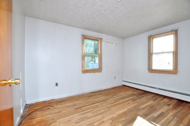 18 Play Road, Enfield, CT 06082