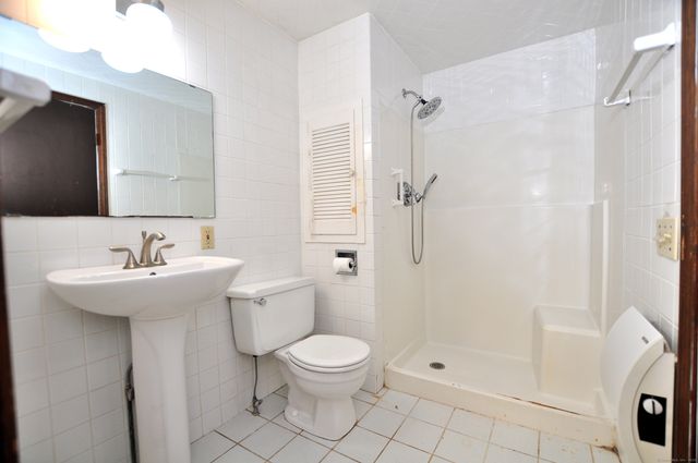 18 Play Road, Enfield, CT 06082