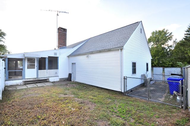 18 Play Road, Enfield, CT 06082