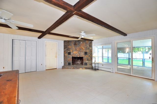 18 Play Road, Enfield, CT 06082