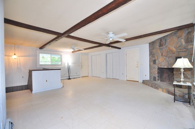 18 Play Road, Enfield, CT 06082