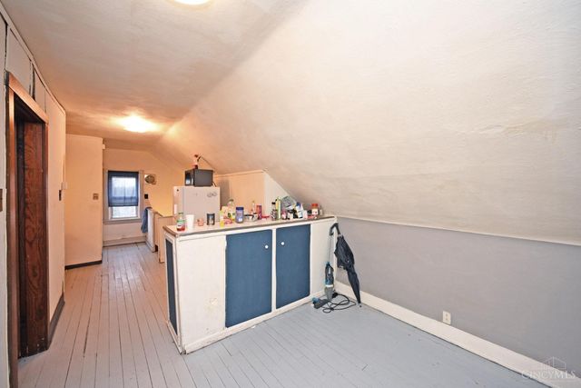 4247 W Eighth Street, Cincinnati, OH 45205