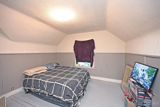 4247 W Eighth Street, Cincinnati, OH 45205