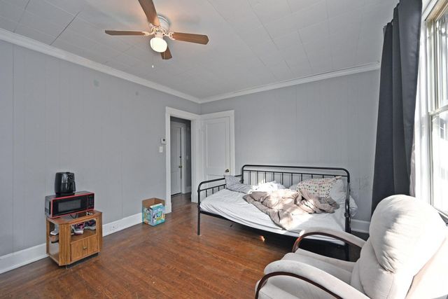 4247 W Eighth Street, Cincinnati, OH 45205