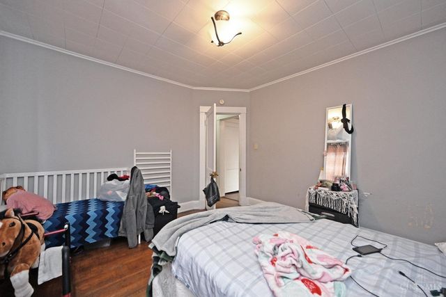 4247 W Eighth Street, Cincinnati, OH 45205