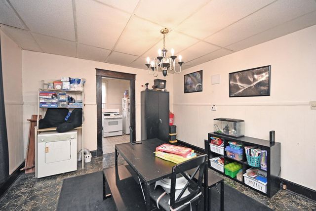 4247 W Eighth Street, Cincinnati, OH 45205