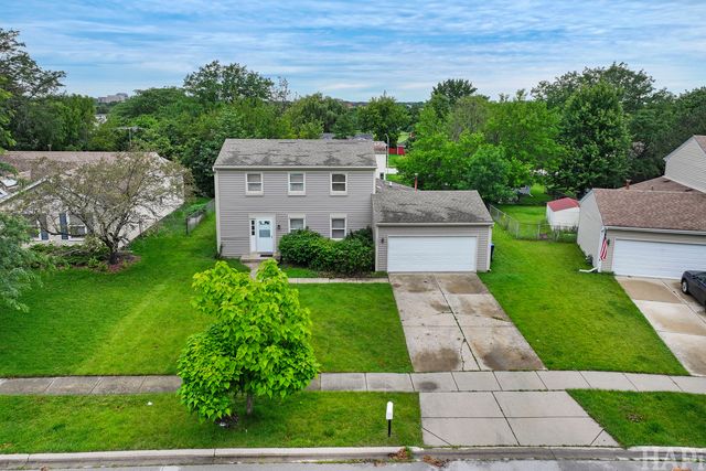 2208 Kensington Drive, Schaumburg, IL 60194