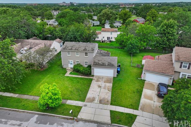 2208 Kensington Drive, Schaumburg, IL 60194