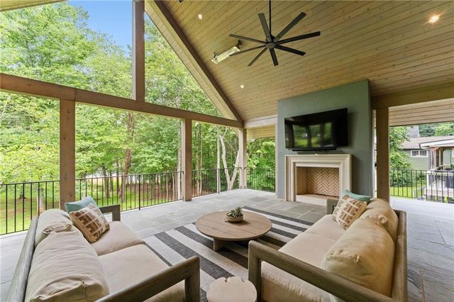 69 Winterhawk Cove, Dawsonville, GA 30534