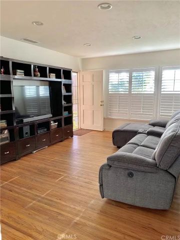 5518 Autry Avenue, Lakewood, CA 90712