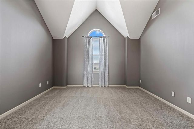 14219 Amanda Lane, Basehor, KS 66007