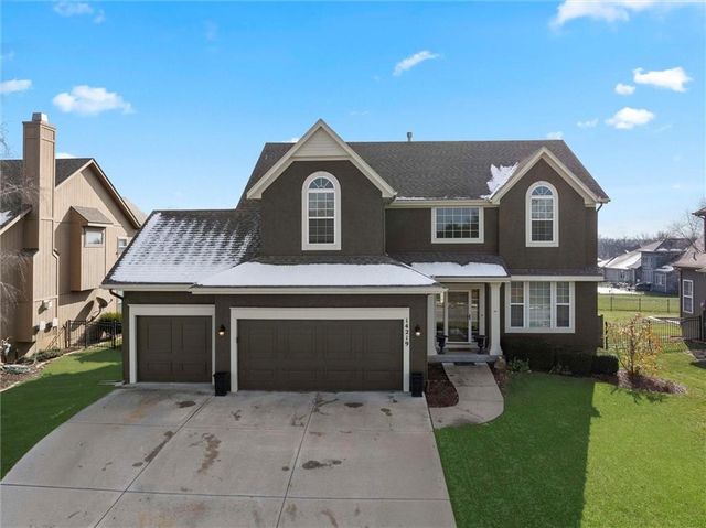 14219 Amanda Lane, Basehor, KS 66007