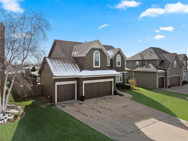 14219 Amanda Lane, Basehor, KS 66007