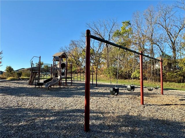 14219 Amanda Lane, Basehor, KS 66007