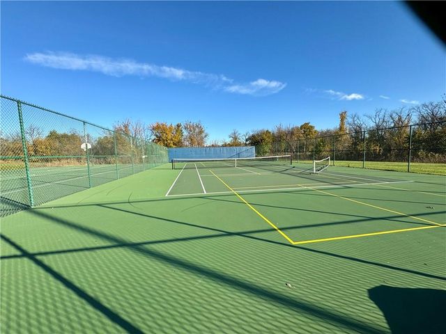 14219 Amanda Lane, Basehor, KS 66007