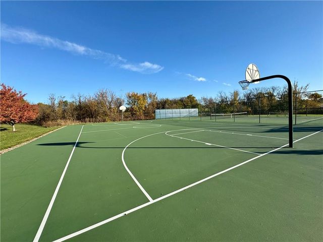 14219 Amanda Lane, Basehor, KS 66007