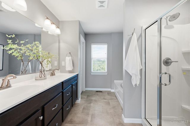 2794 Buckridge Drive, Miami Twp, OH 45233