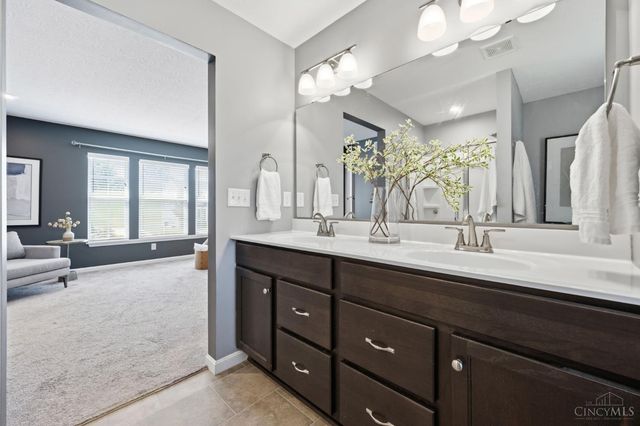 2794 Buckridge Drive, Miami Twp, OH 45233