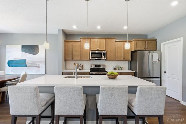 2794 Buckridge Drive, Miami Twp, OH 45233