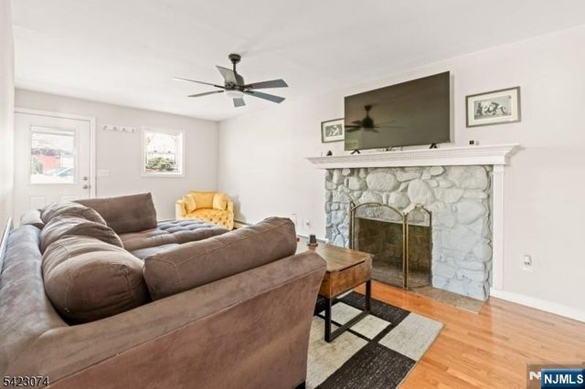 8 Navajo Avenue, Par-troy Hills Twp., NJ 07034