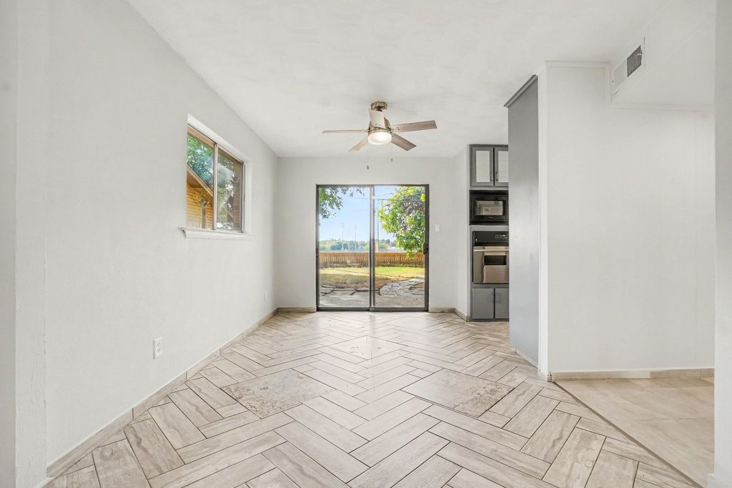 1404 Tatum Drive, Arlington, TX 76012 — photo 4