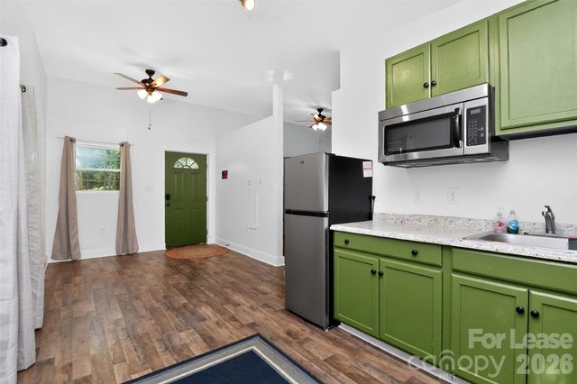 1954 Garibaldi Avenue, Charlotte, NC 28208