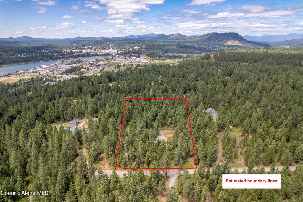 512 Everett Huff Rd, Oldtown, ID 83822