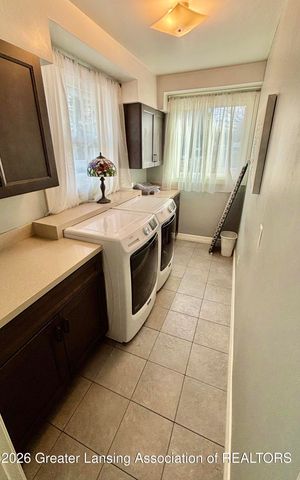 237 S Oliver Street, Charlotte, MI 48813
