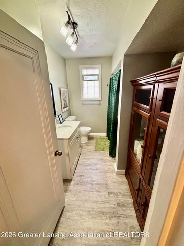 237 S Oliver Street, Charlotte, MI 48813