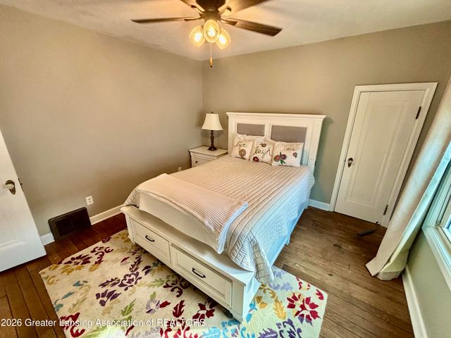 237 S Oliver Street, Charlotte, MI 48813